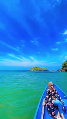 Eh ya ampun,,banyu laut lo ini 😍 #pacitan24jam #pacitan #pantaiwatukarung #kalicokel #fyppppppppppppppppppppppp #viral #fyp #foryoupage @ViBES KALI COKEL PACITAN 