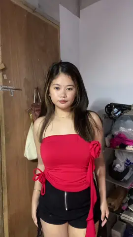 Sobrangg ganda talagaa mga siss!🥹 super worth it keri pa sya hanghang large  #fyp #rosetube #tubetop #summertop #rosetop #sexytops #top #affordabletop 