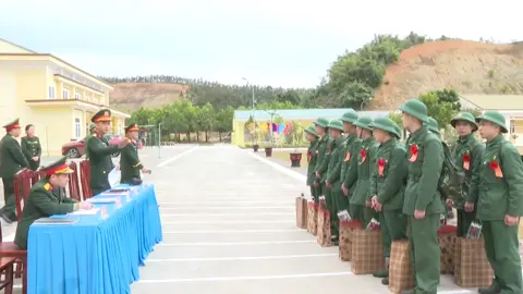 Sự trưởng thành của chiến sĩ mới tại Trung đoàn BB750.                             ------------ #tintứcquânsựviệtnam #fyp #thôngtincâpnhât #review #QĐNDVN #tiktok #bộđội #bộđộicụhồ #tintuc #xh #chiếnsĩmới2025 #3tiếngnổ #tânbinh2025 #bắckạn 