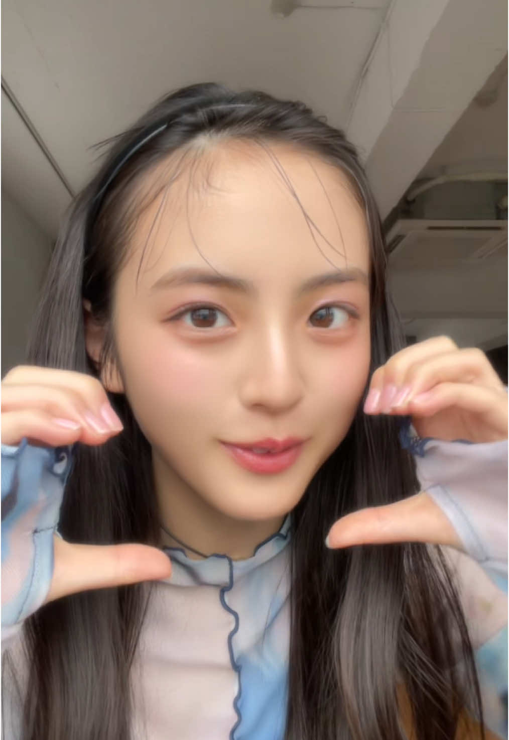 そんなとこも大好きなの🫶🏻 5月もあと5日✨学校に仕事にがんばろうね〜🙌🏻🎶 #竹下優名 #Seventeen #セブンティーン #ST #雑誌 #ファッション雑誌 #おすすめ #美少女 #可愛い女の子#はひ可愛い女の子ショット