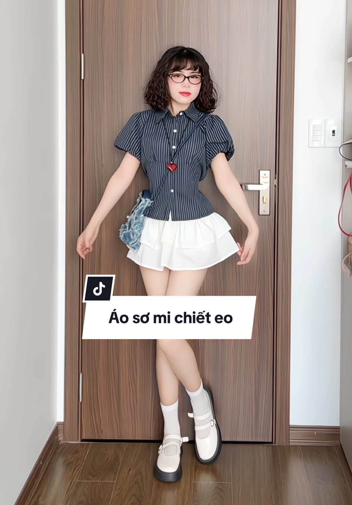 Áo mặc xinh lắm, mấy bà quất 1c về mặc đi nàoo #xuhuong #fyp #foryou #fashion #reviewquanao #aosominu #aosomingantay #aosomitayphong #aosomikesocxanh #aosomibabydoll #aosomitaybong #aosomicroptop #aosomicroptopnu #xixeoshop 