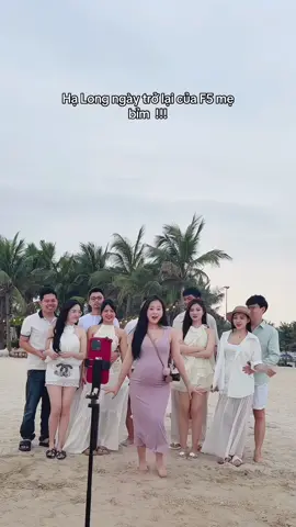 Chúng mình vẫn mãi đông vui như vậy. Yêu các cô gái @Huyền ZenDa @Nguyễn Hà Thu (mẹ Leo) @Nga Phạm (Mẹ Sóc) @Mẹ bé Xiuxiu ( Giang Chè ) 