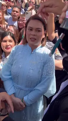 How did VP become a Rockstar?   because of  the love and support from our Kababayan that make our VP Sara shine. Wherever she goes, she’s treated as a Rockstar. #IndaySaraSupremacy #VPSaraDuterte #Duterte @Wir sind der Sturm 