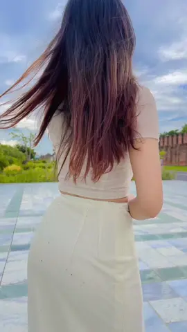 #designer Thin Zar#မိုးကောင်းကင်ပေါ်က နတ်သက်ကြွေကာကျလာသူလေး #foryourpage #fgp #ချစ်ရင်အသဲပေး💖 #မြင်ပါများပီးချစ်ကျွမ်းဝင်အောင်လို့🤒🖤 