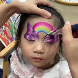 Unicorn dreams come true 🦄🌈✨ This sparkling face paint brings fantasy to life—wanna learn how to create it? Let’s paint your own magical world! #facepaint #unicornfacepaint #kidsfacepainting #fusionfacepaint #paintyourbody #fairylook #facepaintideas #creativekids 