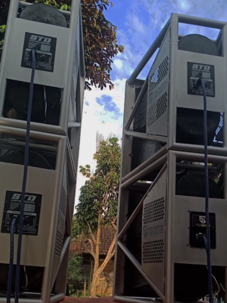 STD audio 🔥💃 #storysoundsystem #cinematic #stdaudio #soundviral #soundjawatimur #4u #fyp #bismillahfyp 