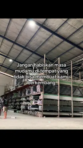 #storywhatsapp #driver #pejuangrupiah #fyp #tiktok #lewatberanda #minanghits #soundminang #truk #foryoupage 