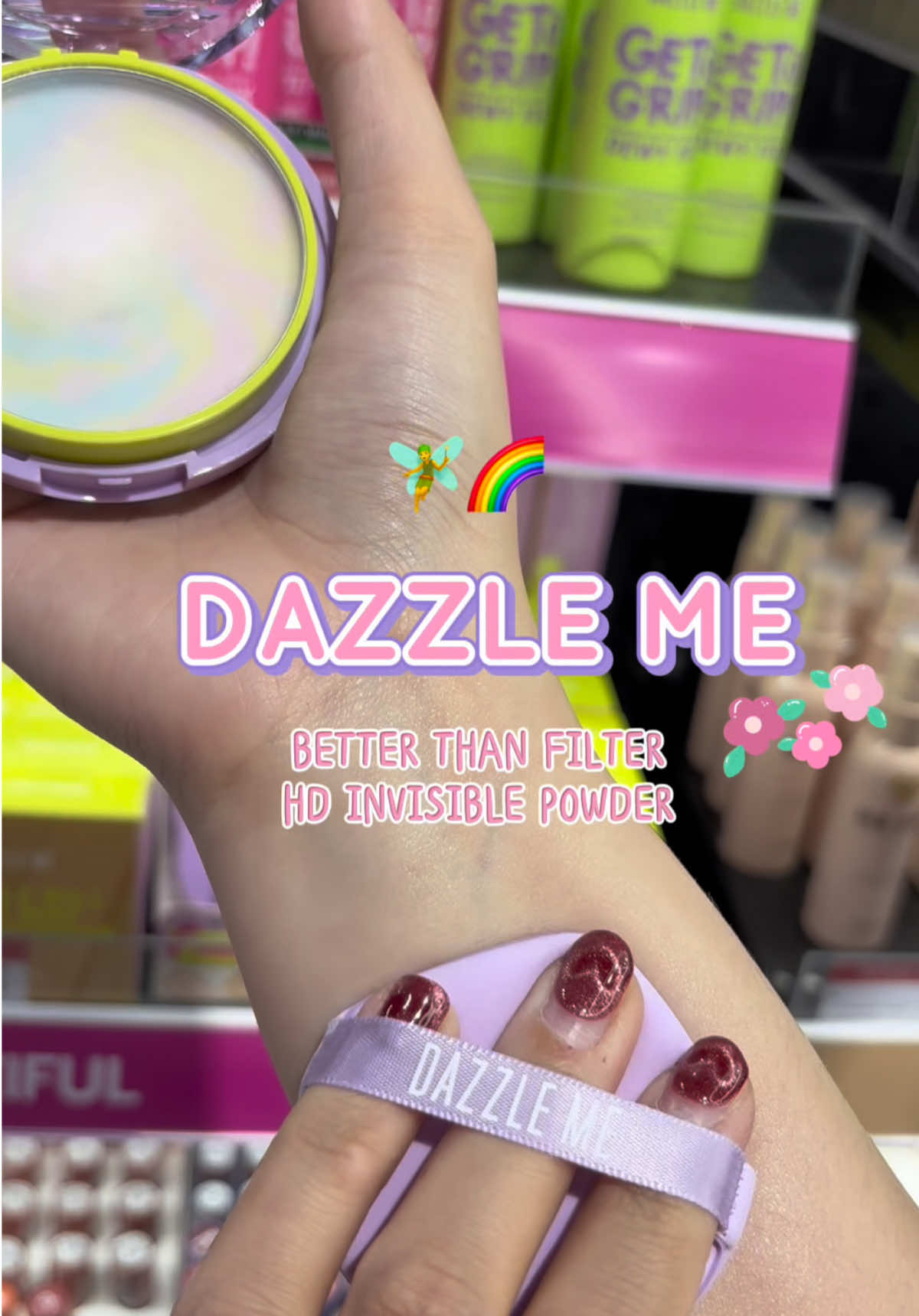 แป้งคุมมันตัวใหม่ เบลอผิวขั้นสุด ไร้ฝุ่นไร้สี  Dazzle me better than filter hd invisible powder 🌈✨ สำหรับใครที่มีปัญหาหน้ามัน เป็นสิว ต้องตำแล้ว น้องเหมาะกับอากาศประเทศไทยตอนนี้มาก วางจำหน่ายเเล้วที่จัสมอร์น้าา 🎉  #justmore #cosmetics  #lampang #จัสมอร์ #เครื่องสำอาง #ลำปาง  #DazzleMeBeauty #แป้งคุมมัน