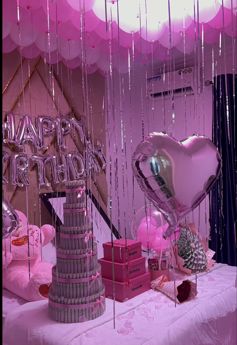 A treat for his baby🤍🩷 #birthdaygift #surprisegift #roomdecor #roomdecoration #hoteldecor #pinkroomdecor #foryoupage #explore #fypシ゚ #surpriseinikorodu 