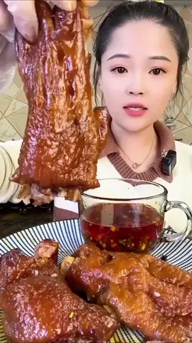 tunjang lembut dengan cocolan saus pedas manis #asmr #mukbang #viral #foodeatingshow #1M #fypviralシ #fyp #foryou #foryoupage #chineseeatingshow #eatingshow #asmr #fyp #jangkauanluas #semuaorang #asmrviral #mukbangasmr #4u 