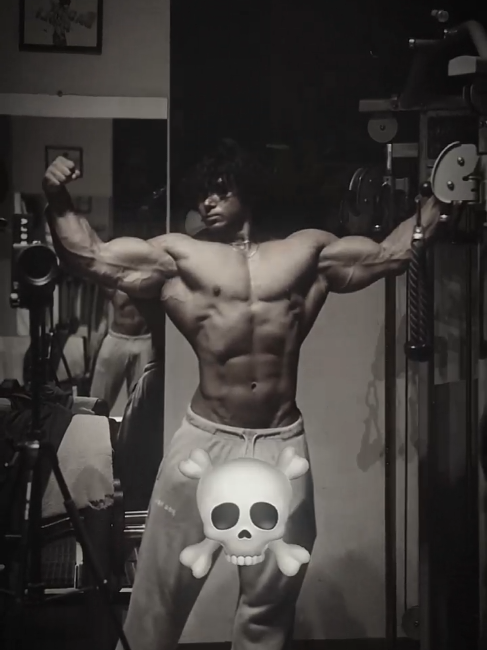 #CapCut Skull Face Edit ☠️🔥 . . @daddy.aioli  #funk #phonk #skull #skullface #freeze #freezeframe #muscle #bodybuilding #bodybuilder #GymTok #gymrat #gymnastics 