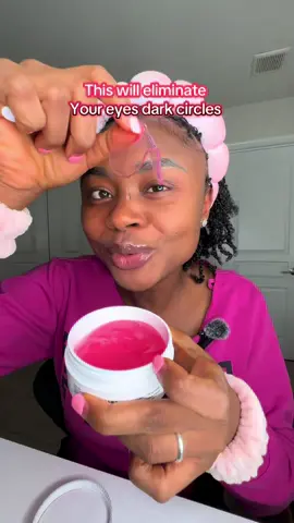 This COSRX peptide collagen hydrogel eye patch will depuff your eyes, reduce the look of black spot around your eyes, hydrate your eyes, and build collagen around your eyes. Have you tried this @COSRX US peptide collagen hydrogel eye patch ? #eyepatch #peptidecollageneyepatch #collageneyepatches #satisfying #darkcirclesundereyes #blackgirlmagic #cosrxdermskincare #aishaskns 
