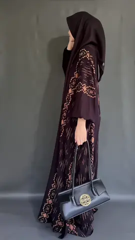 Bahan nya adem bangettt asli 😍 #kaftan#gamiskaftan#kaftanlalidi#kaftanrayon  