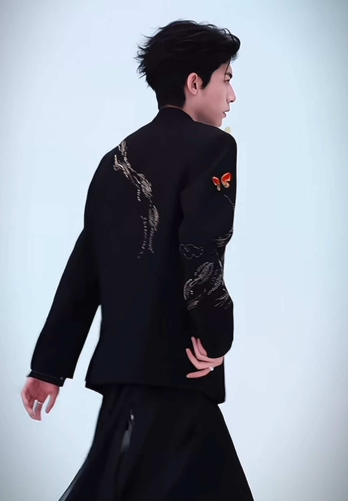 Người mẫu Pangbowen trên sàn  catwalk Thành Đô #pangbowen #庞博文 