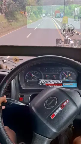 bahan swmu cahh🗿🤣. #fyppp#mentahannyopir#nyopirtruk#hinomodifikasi#mudaberkelanatuabercerita#perjuanganseorangsopir#prasetya#sopirtruk#drivermuda#trukmodifikasi#hinoTi#alasroban 