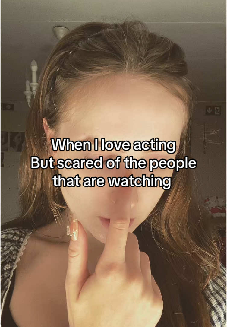 Stage fright not for the weak😪 #acting #actrice #stagefright #fypage #horiyamaa #relateable 