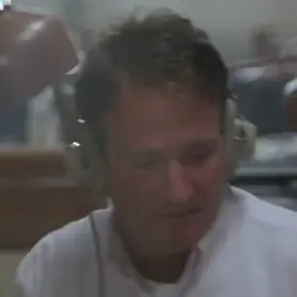 Good Morning, Vietnam (1987) At 6am, Robin Williams starts his radio show shouting the iconic phrase. ☀️🍳🌞  #goodmorningvietnam #robinwilliams #goodmorning #goodmorningeveryone #goodmorningtiktok 