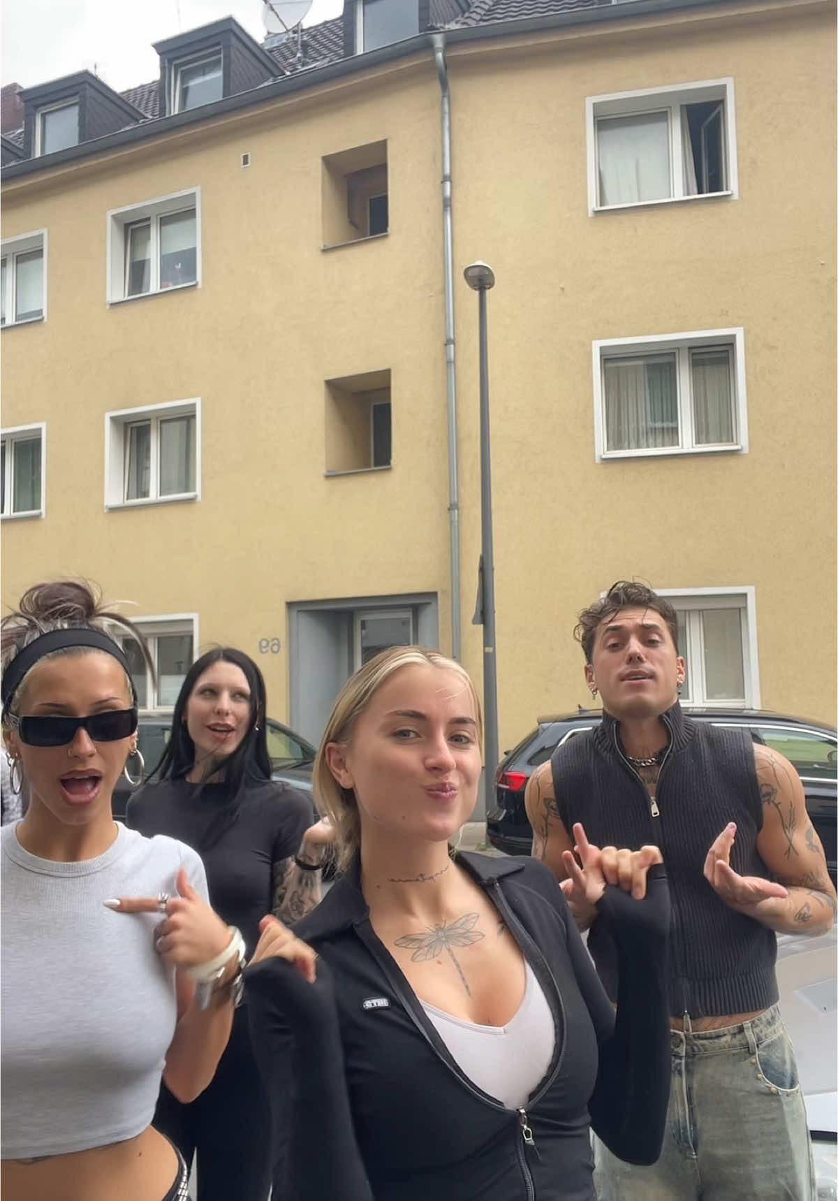 Danci Dance @zoe @Mike.mej @echohexx #fyp #fürdich 