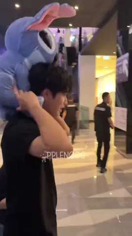 look at nhoo he is running so fast🤣🤣🤏🤲#lookkhunnoo #Gemini_NT #เจมีไนน์ 