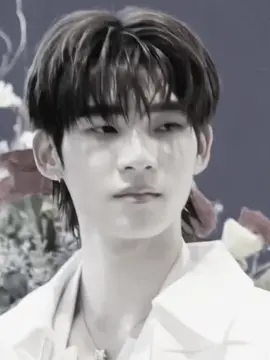 choosing both👀👀 #porsuppakarn #twnpich #ป๋อตี๋ตี๋ #teeteepor #domunditv #domundiboys #fyp #foryou 