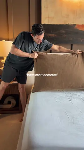 dark & moody brown bedroom #decor #Home #design #interiordesign #boyapartment 