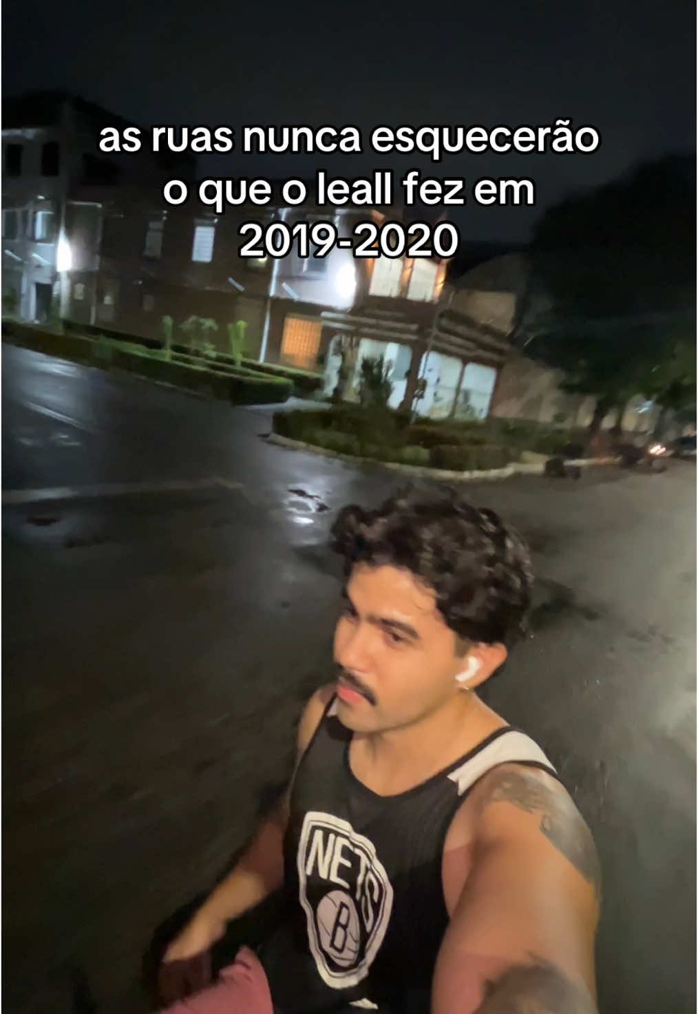criminal influencer, cachorrada, moda siria… 🔥✍🏽 #hiphop #rap #grime #trap #leall #rapbr #rapbrasil #rapnacional #trapbr #trapbrasil #rapmemes #trapmemes 