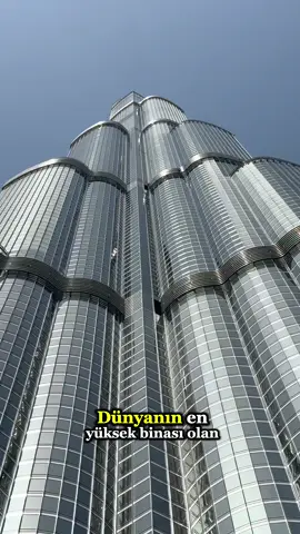 Dünyanın en yüksek binası olan Burj Khalifa’da yatırım yapmak mantıklımı sizce? Eğerki sende Dubai’de ki lüks daireleri benimle keşfetmek istiyorsan takibe al !! • • • • • • • •  #d#dubai🇦🇪b#burjkhalifad#downtownd#dubaiv#viewd#dxbl#luxurylifem#millionaire