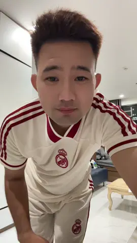 bà tân vê lốc ơi chạy đi 😂 #trend #vairal #xuhuong #xuhuongtiktok #foryou #fyp #videoviral 