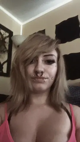 #alternative #blondehair  #scenehair #emo #scene #nonbinary #scenecore #foryoupage #fyp #scenequeen #sceneking #blondescenehair #blonde