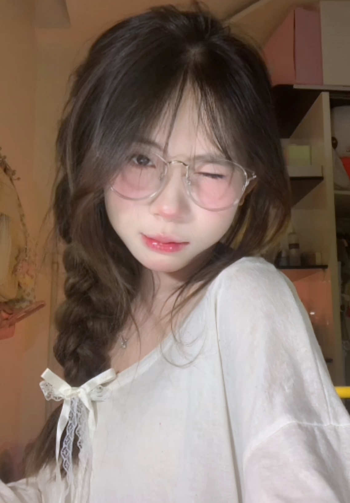 Chị em mình cứ thế thôii hẹ hẹ hẹ
