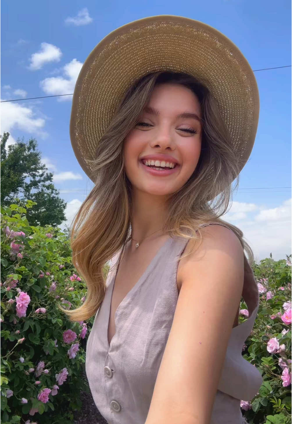 🌸🐝👒