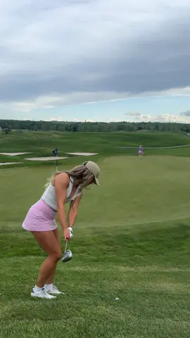 Honestly I had no idea what I was going to do here but this made the most sense 👐 #Golf #GolfLife #GolfSwing #Golfer #Golfing #GolfCourse #GolfAddict #GolfTips #GolfPractice #GolfPro #GolfTok #GolfTikTok #TopGolf #DrivingRange #PGATOUR #GolfChallenge #GolfReels #GolfContent #GolfVibes #GolfDaily