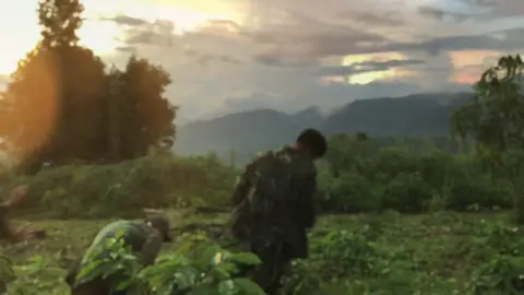 Cứ vui khi còn có thể 😆