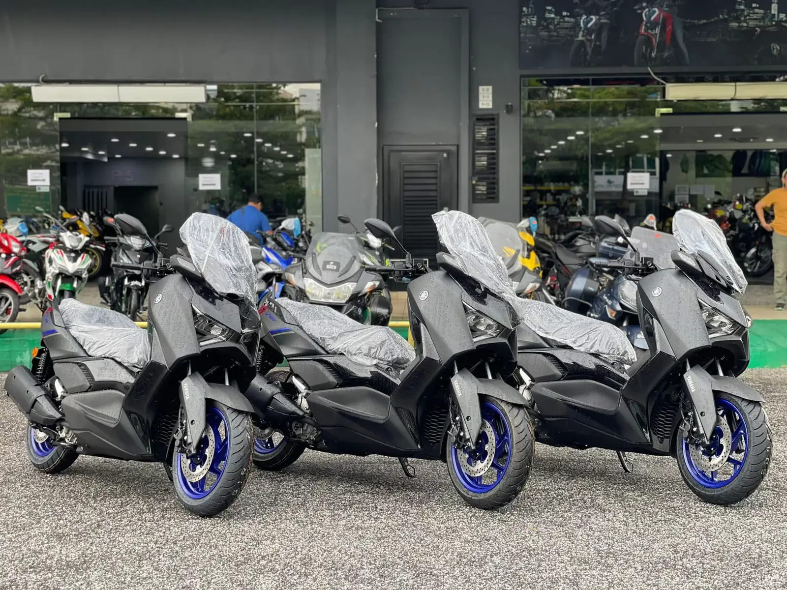 New Yamaha Xmax 250 V2 RM26800 Ready stock  Credit card Ez Pay Deposit 0 446x5yrs Aeon Loan Deposit 1900 4++x7yrs Shop Loan Deposit 12800 405x5yrs CALL/Whatsapp  Kelvin -014-6572740 https://wa.me/60146572740 ERNEST NG - 012-3475767 https://wa.me/60123475767 Nak Jual Motor Anda ? *Datang ICITY MOTOWORLD *  *Kita Boleh Beli Tanpa Trade In * * MOTOR TUKAR JADI CASH * * 50cc sampai 2000cc pun blh * Others Used Bike can check on https://www.facebook.com/media/set/?set=a.1846871705401698&type=3 CALL/Whatsapp SALES Manager >>>ERNEST NG - 012-3475767 https://wa.me/60123475767 + Boleh TRADE IN, HARGA tinggi + Swasta/Kerajaan layak utk memohon + Penghantaran sampai depan rumah + Trusted Seller + Rebat Dan Hadiah Menarik Menanti + Luar KL & SELANGOR sangat dialu2 alukan + PENGHANTARAN SELURUH Malaysia  + PROVIDE CHANGE NEW NUMBER PLATE SERVICES + INTERCHANGE SERVICES + INSPECTION PUSPAKOM SERVICE + EASY LOAN APPLY SERVICE WE DOING AFTER SALES SERVICES + RENEW INSURANCE + RENEW ROADTAX Lokasi Kedai/ Location: HQ- Shah Alam icity 1 Jalan Keluli 7/110 seksyen 7  40000 Shah Alam selangor  (Waze Benelli best shop Shah Alam ) BUSINESS HOUR : Isnin ~ Sabtu : 9.00AM -7.00PM #Yamaha #Xmax250