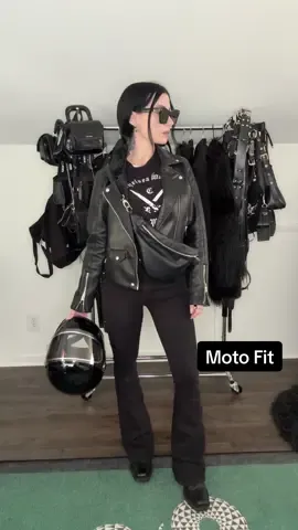Fit for the motorcycle 🏍️ Jeans @Dr. Denim  Belt Petite Moments @Revolve  Boots @Circus NY  Jacket @BLANKNYC  Bag @UY Studio  Glasses @Valleyeyewear  Helmet @biltwell_official  #motocycletiktok #motorcycleoutfit #allblackoutfit #casualoutfits #leatherjacketoutfit 