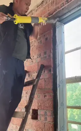 Dụng cụ bơm vữa xi măng tặng 4 đâu vòi. Hàng ngin giá rẻ ae ơi #thoxay #thoxaydung #thodiennuoc #thonhomkinh #nhomkinh #xuhuong #xuhuongtiktok #thinhhanh 