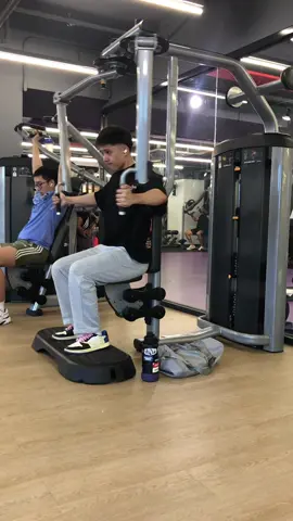 Pec fly #gym #GymTok #gymmotivation #fyp #anytimefitnessphilippines 