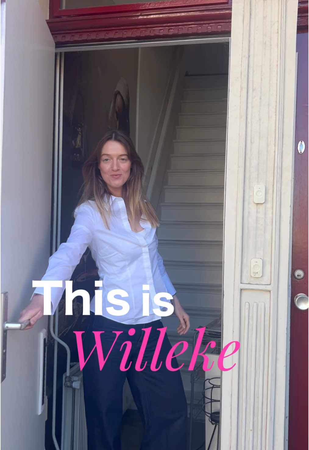 A short introduction ;) #smallfashionbrand #SmallBusiness #womenentrepeneur #fashionbrand #aivoiceover #narratorsvoice #narratortrend 