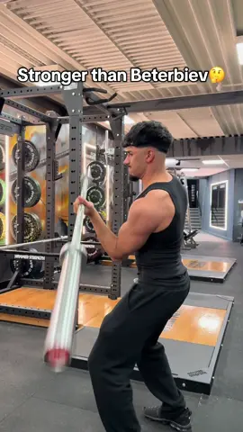 Probably the Strongest 20 year old p4p #fyp #gym #motivation 