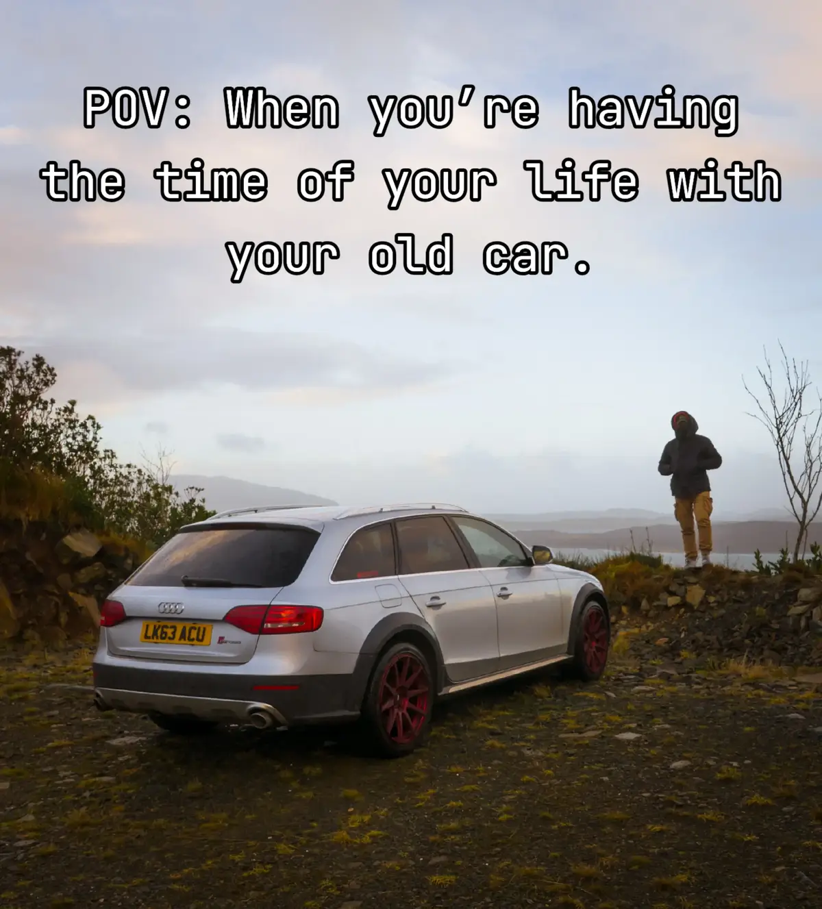 #Scotland #scottishscenery #road #landscape #mountains #highlands #scenic #drive #oldcar #justme #drive #adventures #lifeadventures #viepoint #photography #memories 