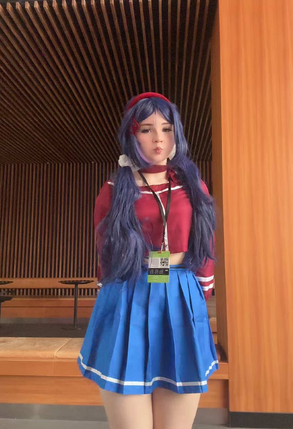 My wig was so extremely tangled and I didn’t even have a brush😭 #mita #mitacosplay #miside #misidecosplay #cosplay #anime #cosplayconvention #mcm #mcmcomiccon #mcmcomiccon2025 #cosplaydance #cosplayfyp  