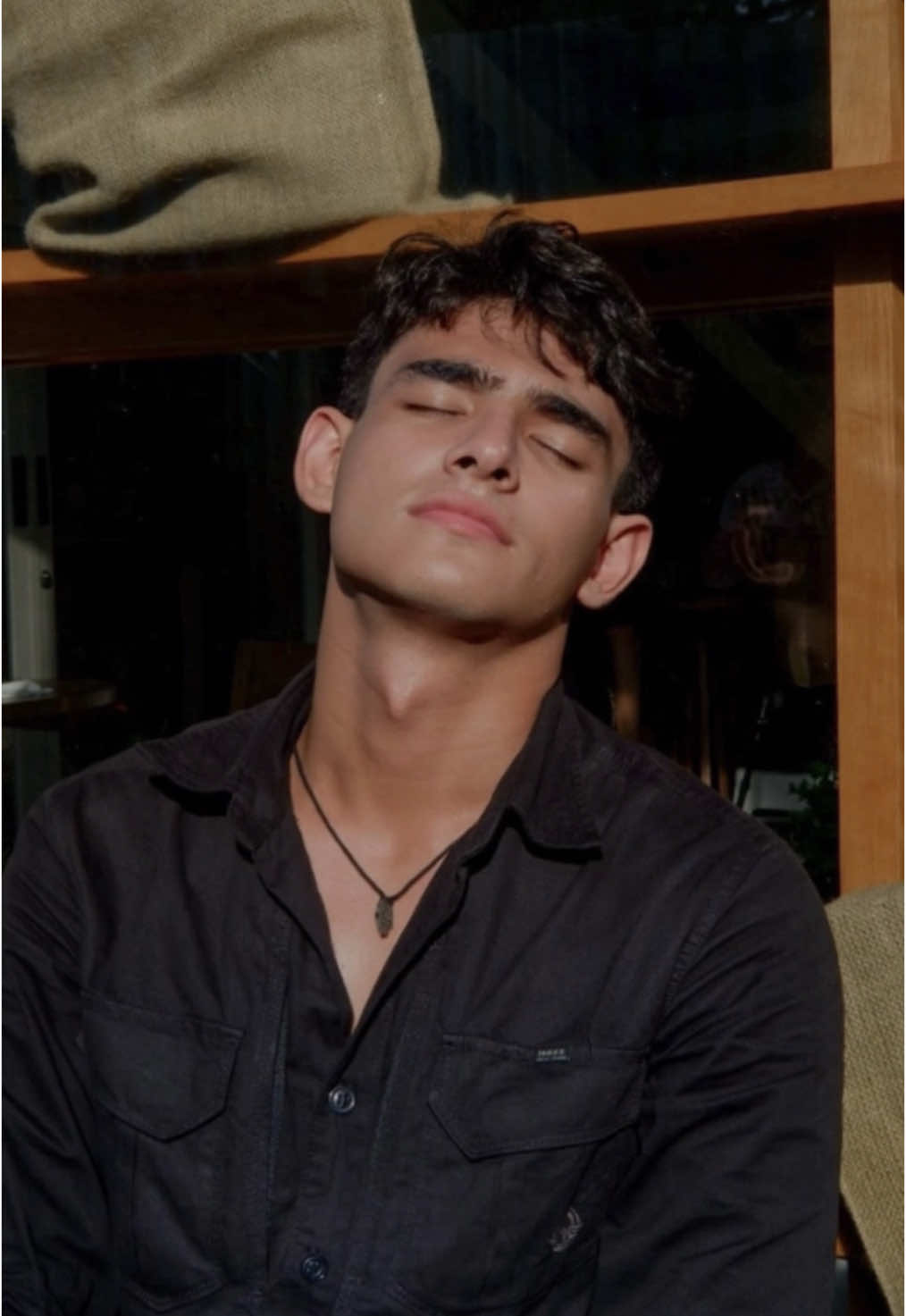 Gantengnya mutlak😭 #harryvaughan #asmaragenz 