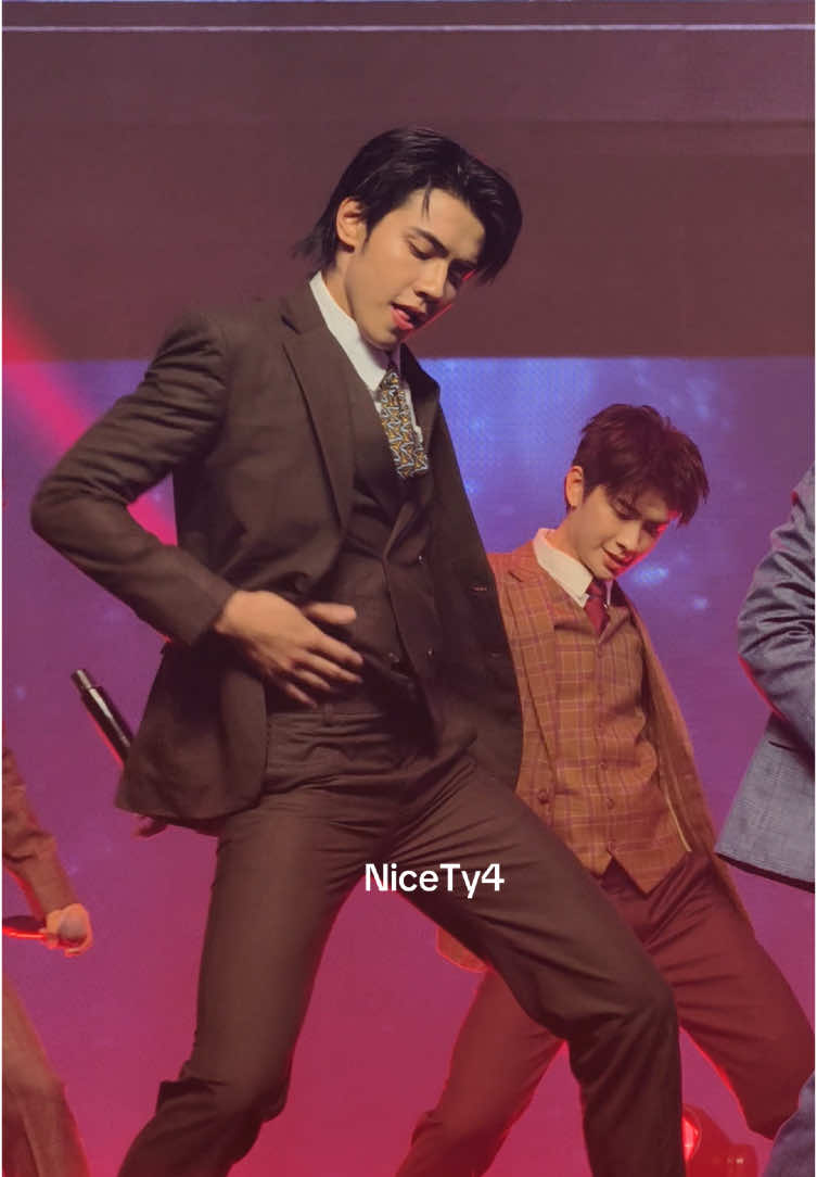 ภีมวสุไงหนู ไม่คุ้นหูหน่อยหรอ @PEEMWASU  #PEEMWASU #ภีมวสุ #busbecauseofyouishine #sunsuxbus #sunsuxbusmemorablelovecation 