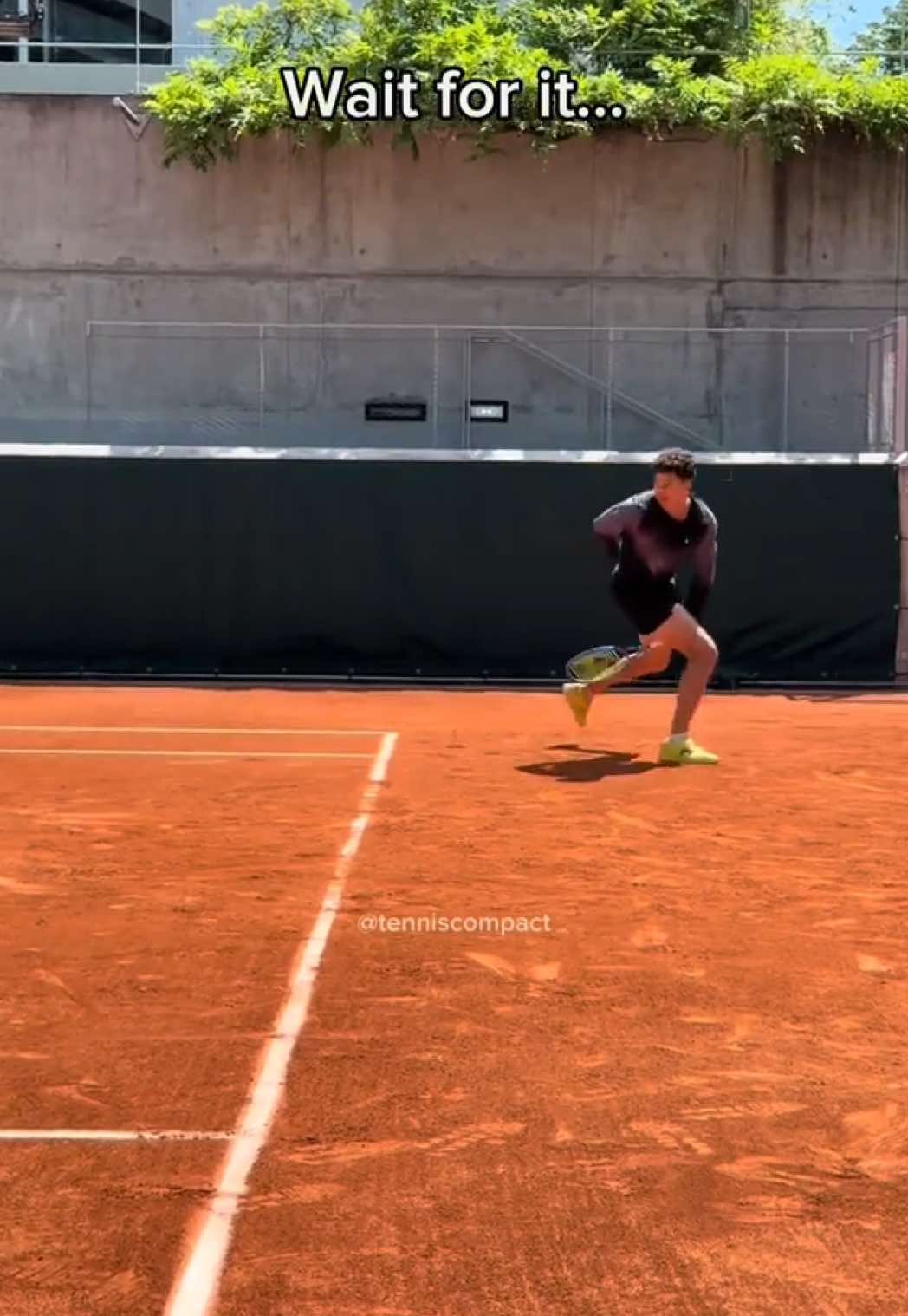 Ben Shelton (ATP No. 13) practicing at Roland Garros 2025🇫🇷 #sports #courtlevel #tennis #shelton #tennis #atptour #rolandgarros 