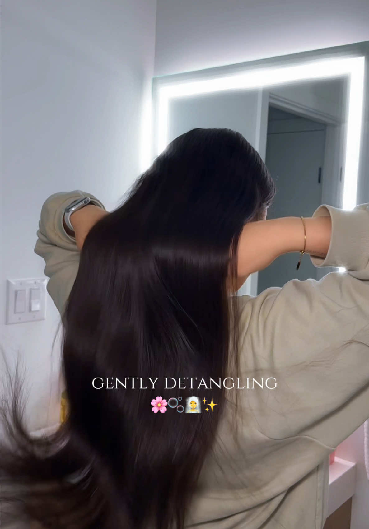 soft girl hair routine 🕊️🌷  this is how I’ve been keeping my hair healthy lately 💆‍♀️✨ 💖 @L’Oréal Paris @Eva NYC #haircare #haircareroutine #HairCareTips #washdayroutine #washday #hairwashday #hairwash #hairoiling #rosemaryoil #hairtok 
