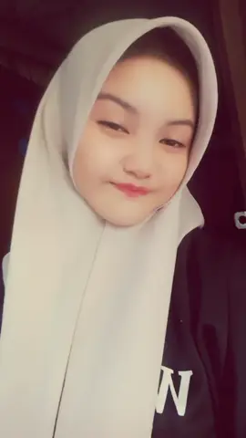#fypppplppppppppppppppppppppppppppp #fypdongggggggg #fypdongggggggg beda kerudung beda muka..wkwk