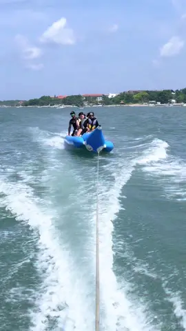 #bananaboat #tanjungbenoawatersport minimal sekali mencoba wahana sperti ini.