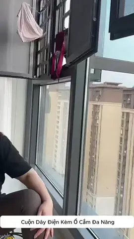 7 chục 1 cuộn dây điện kèm ổ cắm