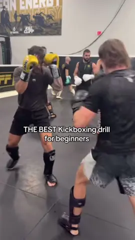 Save it for later 🙌🏻 #fyp #UFC #pfl #education #technique #jiujitsu #fighter #fight #kickboxing #boxing #wrestling #muaythai #viral #technique #kick #martialarts #drill #beginner 