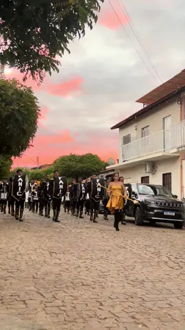 Bela vista hein!! #Caturama  🐾 🐾 #FANIC #fanfarra #cultura #banda #fyp #fy #pordosol #musica 
